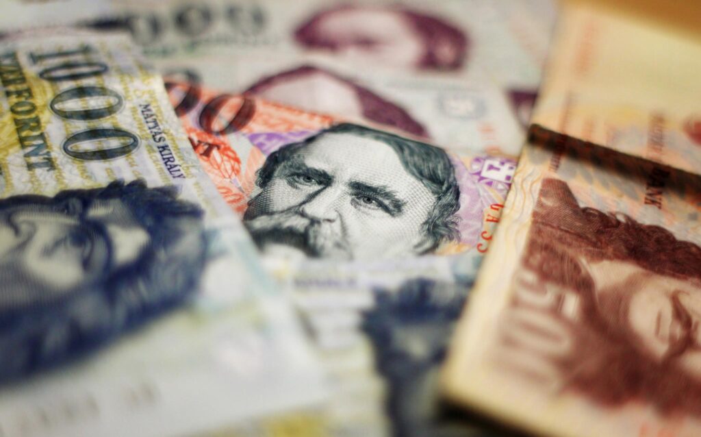 Tájékoztatás a pénztári nyitvatartás változásáról